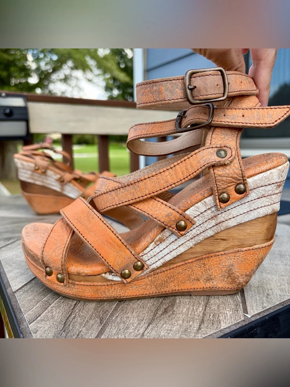Bed Stu Juliana Sandals Sz 8.5B Strappy Wooden Platform Distressed Orange Rustic